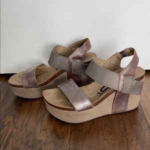 OTBT pewter Bushnell sandals